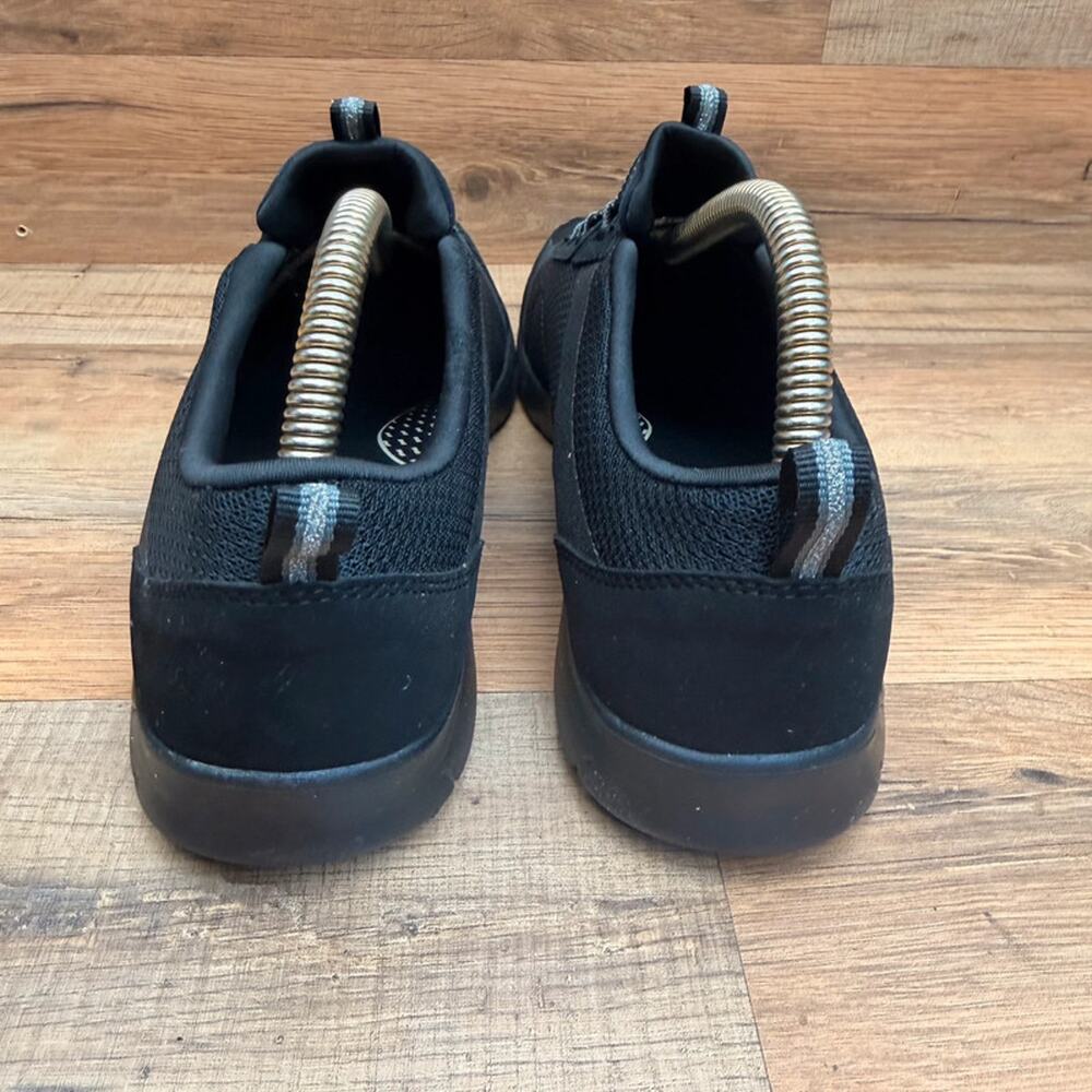 Skechers size 10 Arch Fit Refine - Her Best sneakers - Picture 2 of 7